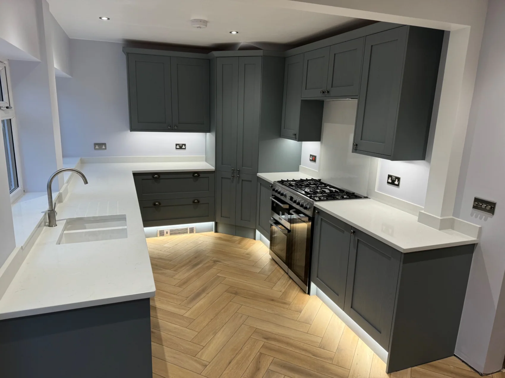 Charcoal shaker kitchen